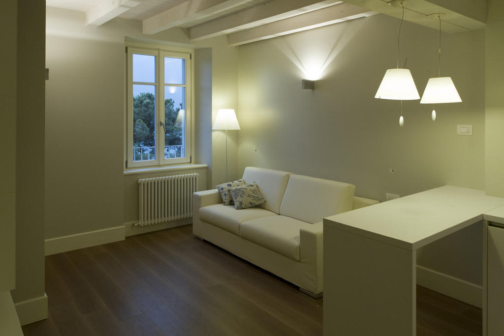 La Casa Del Porto Apartman Lovere Szoba fotó