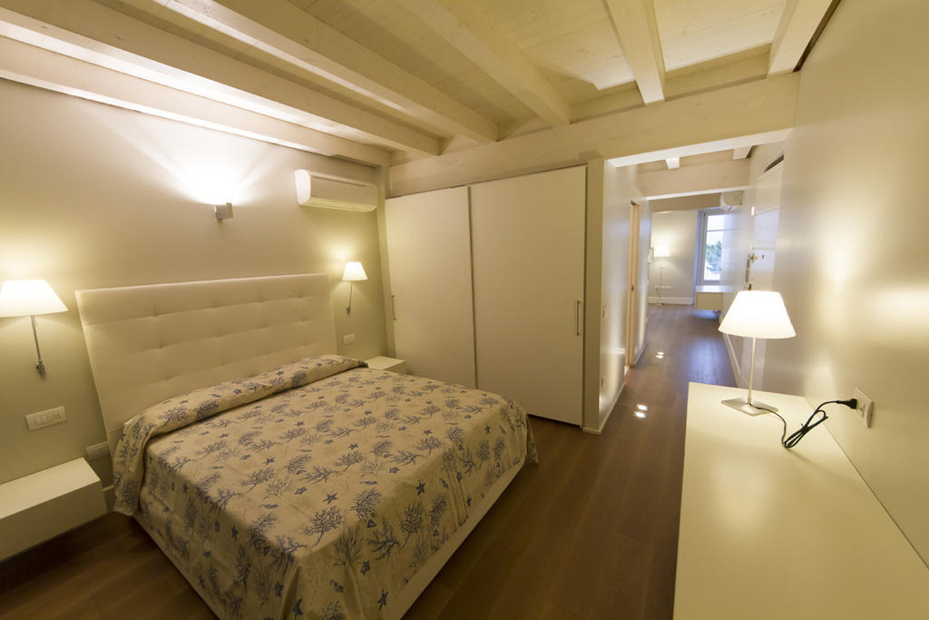 La Casa Del Porto Apartman Lovere Kültér fotó