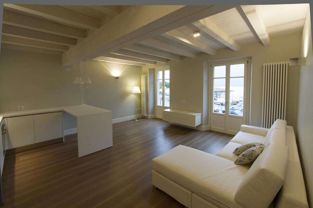 La Casa Del Porto Apartman Lovere Szoba fotó
